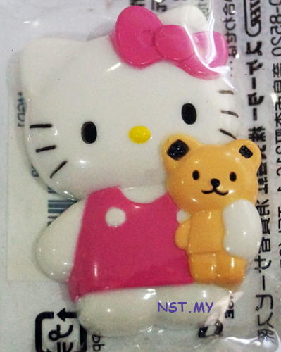 Hello kitty and Bear Magnet